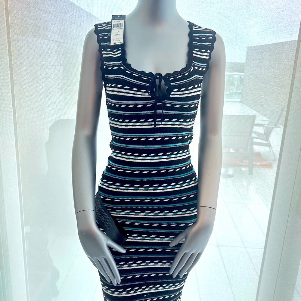 NEW BCBG Maxazria dress size Medium